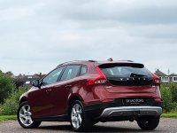 VOLVO V40 CROSS COUNTRY