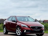 VOLVO V40 CROSS COUNTRY
