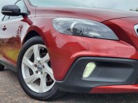 VOLVO V40 CROSS COUNTRY